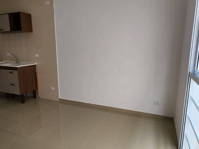 #1D8J8ML - Apartamento para Comprar em São Paulo - SP