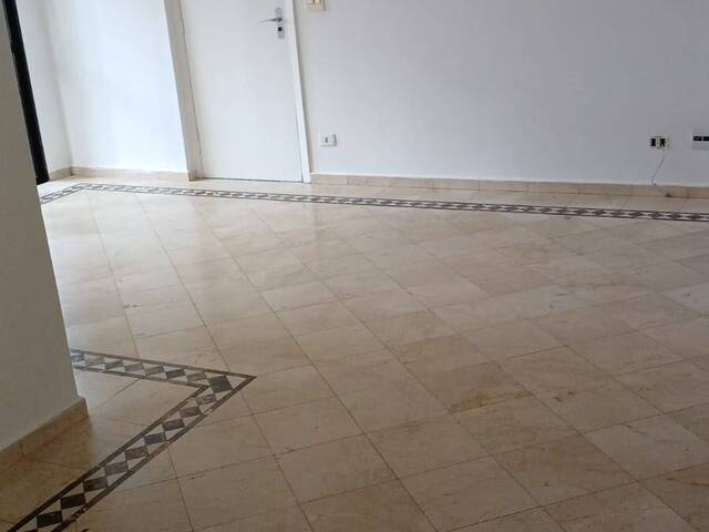 #7R78ML - Apartamento para Comprar em São Paulo - SP